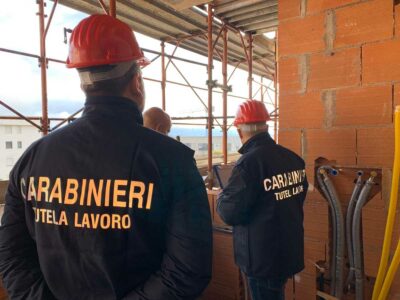 Pisa lavoro in nero cantiere